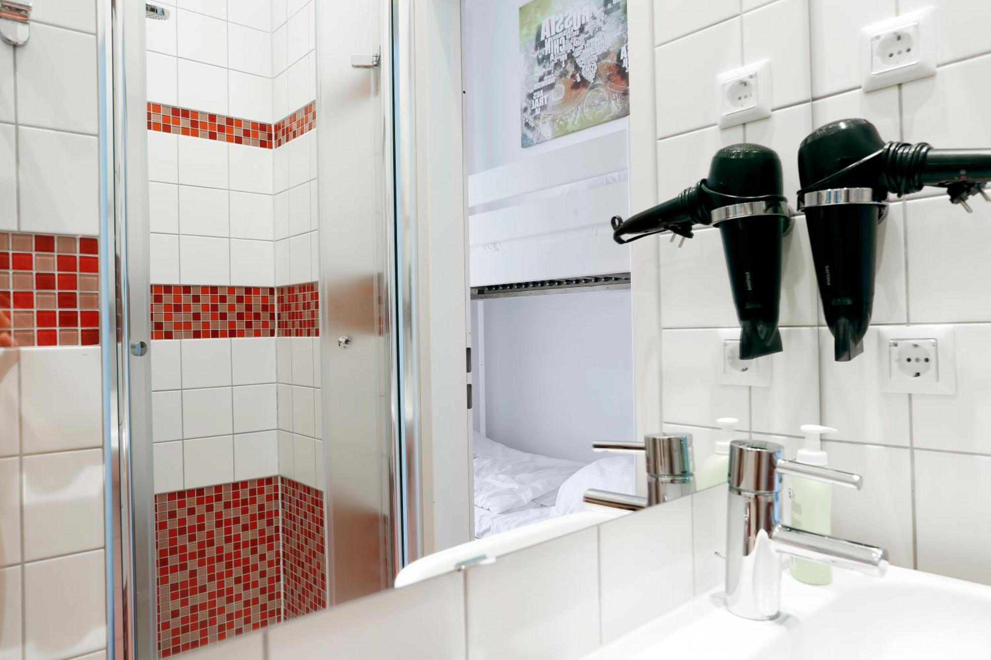 Nieb By Rockchair Apartments L Superhost Status L 3 Bedrooms Boxspringbeds 3 Bathrooms In Center "Kurfuerstendamm" - Cozy Family & Business Flair Welcomes You! 柏林 外观 照片
