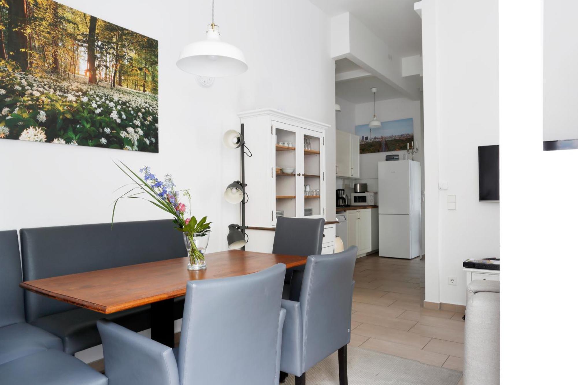 Nieb By Rockchair Apartments L Superhost Status L 3 Bedrooms Boxspringbeds 3 Bathrooms In Center "Kurfuerstendamm" - Cozy Family & Business Flair Welcomes You! 柏林 外观 照片