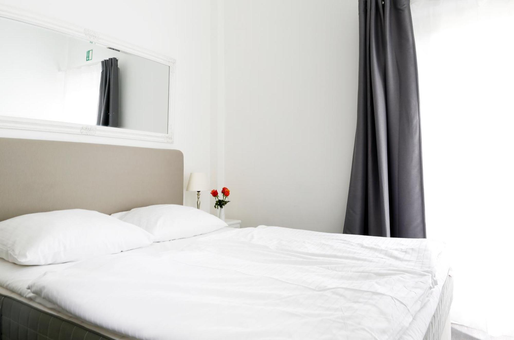 Nieb By Rockchair Apartments L Superhost Status L 3 Bedrooms Boxspringbeds 3 Bathrooms In Center "Kurfuerstendamm" - Cozy Family & Business Flair Welcomes You! 柏林 外观 照片